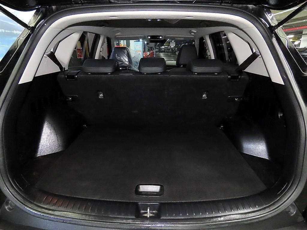 KIA Seltos 2022 Negro - Importación desde Corea - HF Imports Iquique - Foto 17