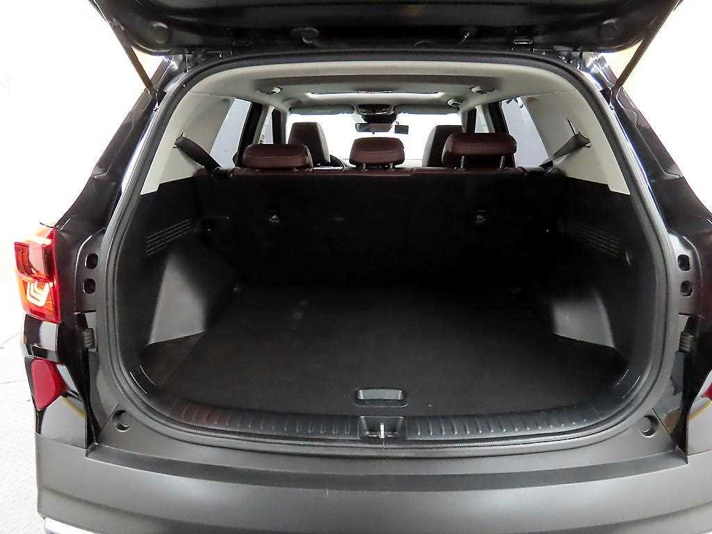 KIA Seltos 2020 Negro - Importación desde Corea - HF Imports Iquique - Foto 17