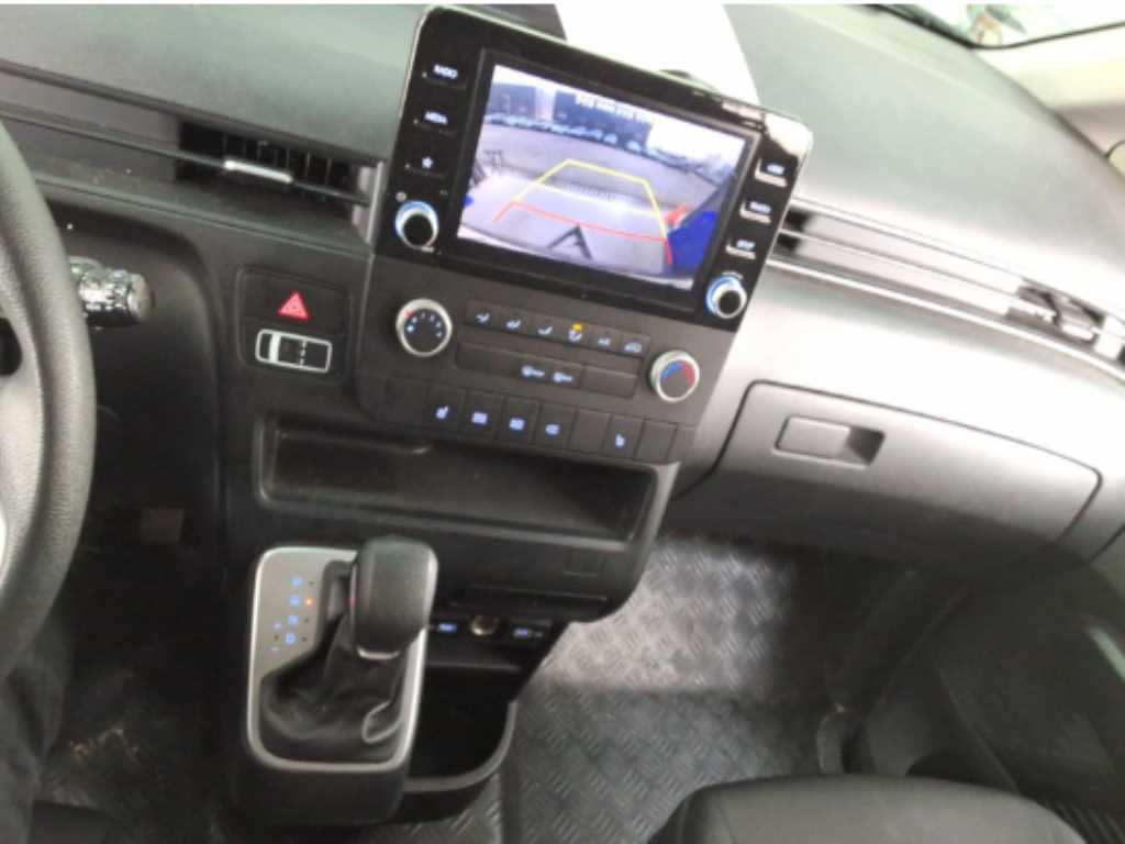 HYUNDAI Staria - Vista 6