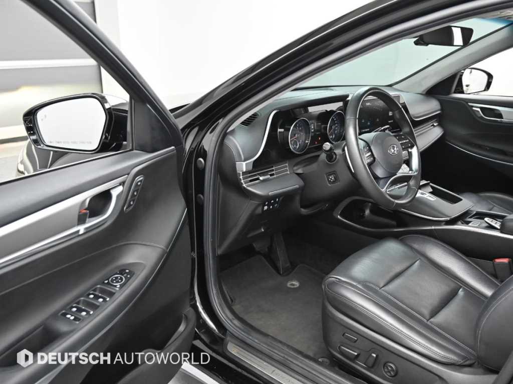 HYUNDAI Grandeur - Vista 11