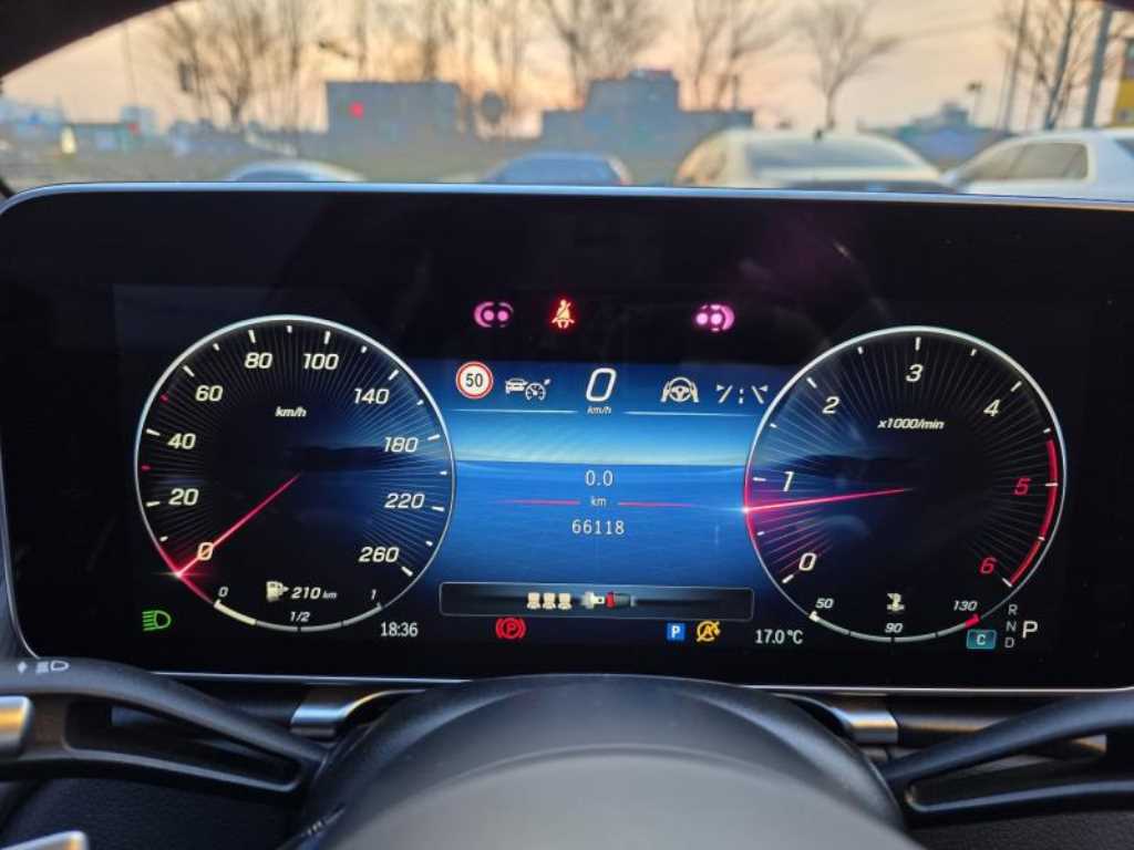 Mercedes Benz S Class - Vista 9