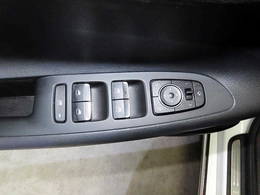 HYUNDAI Grandeur 2017 Blanco - Importación desde Corea - HF Imports Iquique - Foto 13