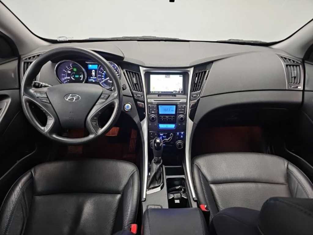 HYUNDAI Sonata - Vista 5