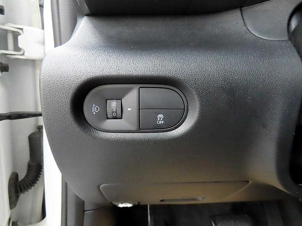 HYUNDAI Casper - Vista 12