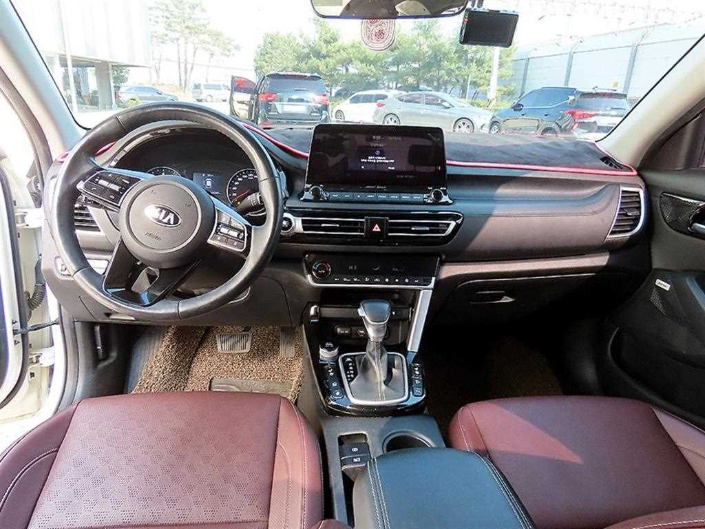 KIA Seltos - Vista 7