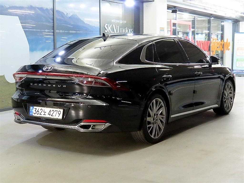 HYUNDAI Grandeur - Vista 4