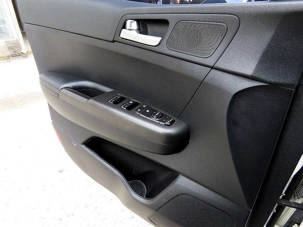 KIA Sportage - Vista 11