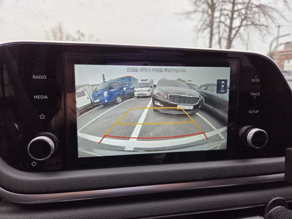 HYUNDAI Sonata - Vista 9