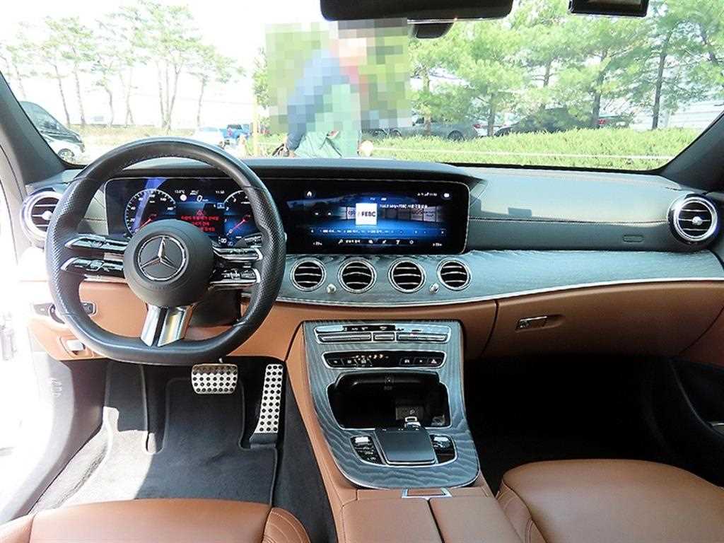 Mercedes Benz E class - Vista 7