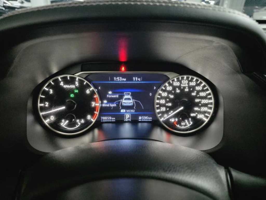 Nissan Altima - Vista 9