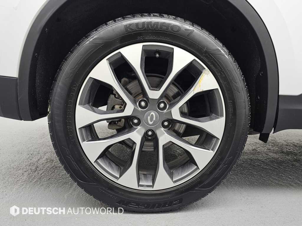 SAMSUNG QM6 - Vista 5