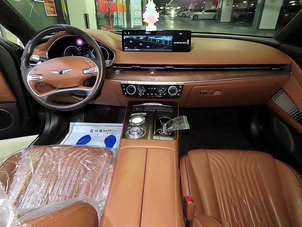 Genesis G80 - Vista 10