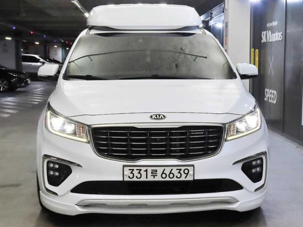KIA Carnival - Vista 2
