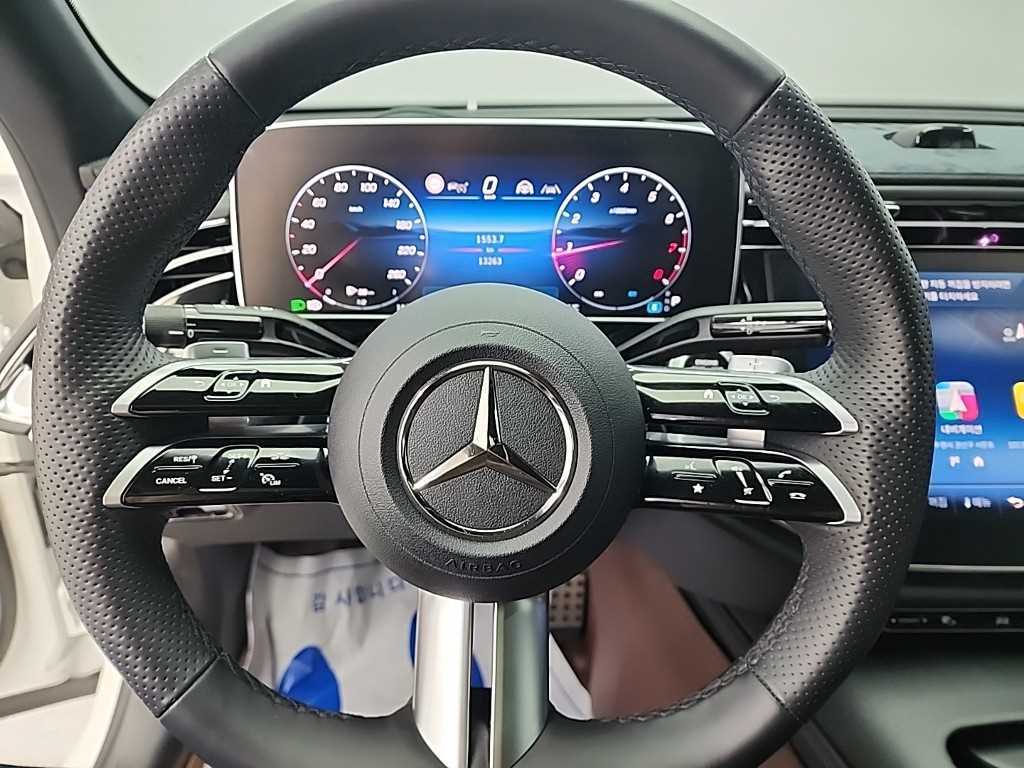 Mercedes Benz E class - Vista 9