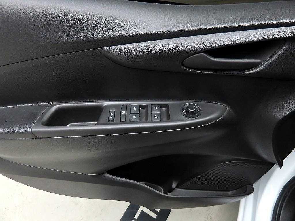 Chevrolet Spark - Vista 11