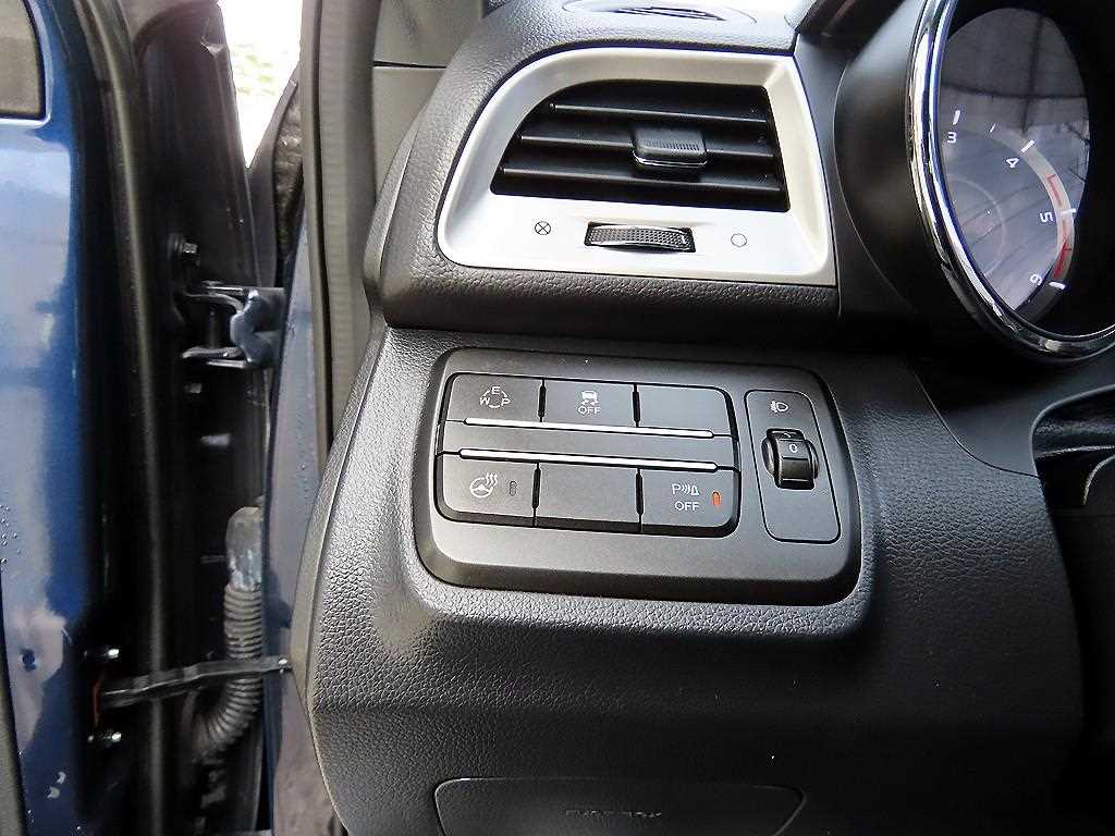 Ssangyong Tivoli - Vista 12