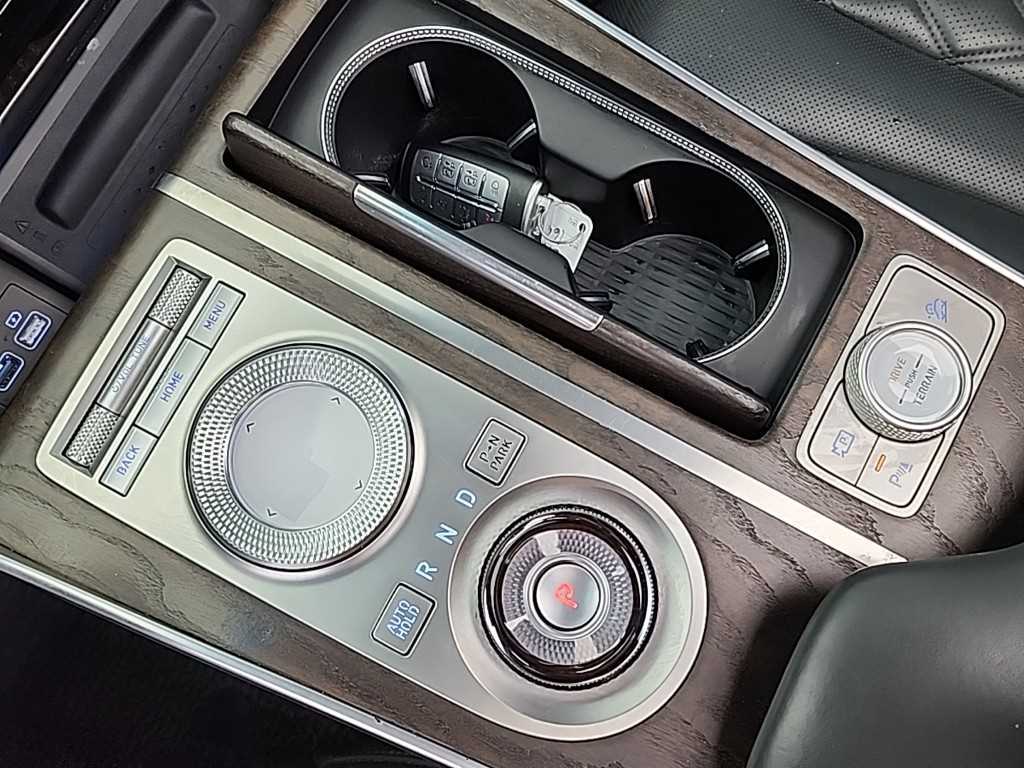 Genesis GV80 - Vista 8