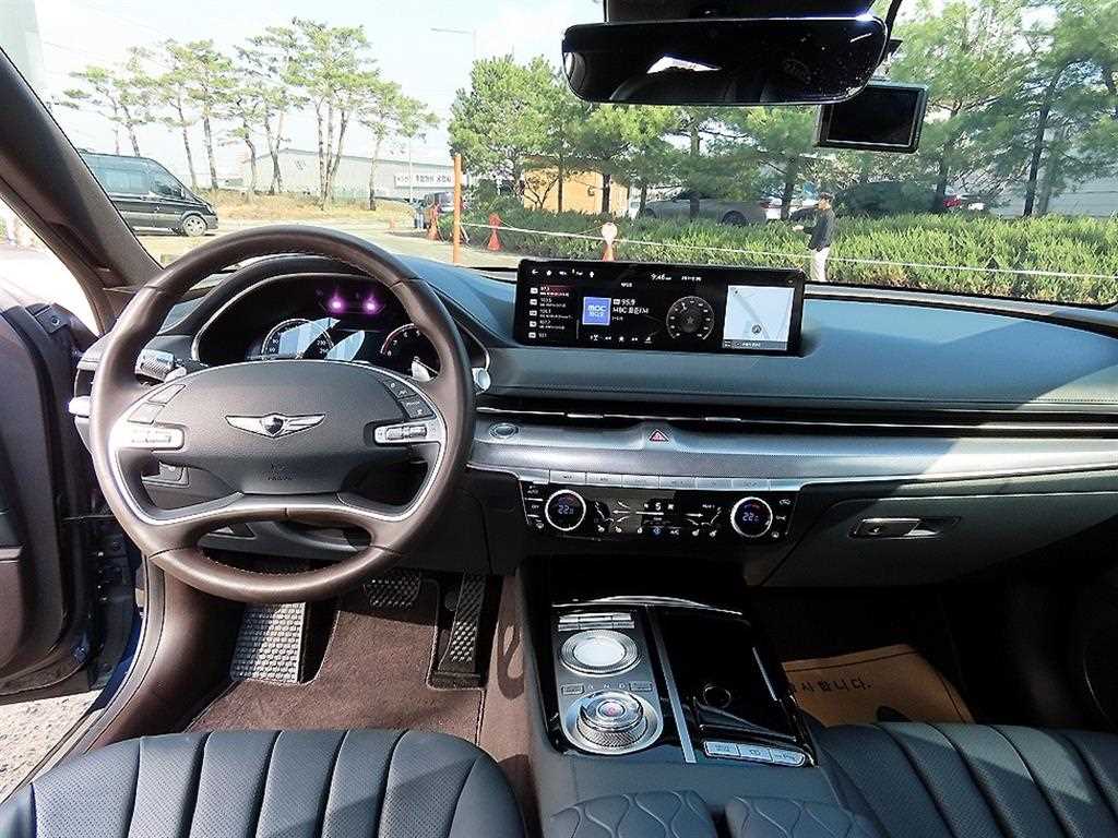 Genesis G80 - Vista 7