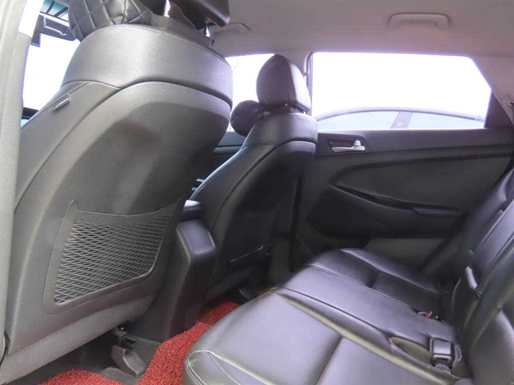 HYUNDAI Tucson - Vista 6