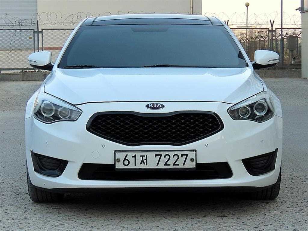 KIA K7 2013 Blanco - Importación desde Corea - HF Imports Iquique - Foto 1