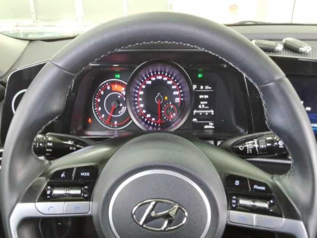 HYUNDAI Avante - Vista 4