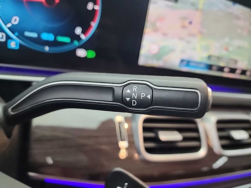 Mercedes Benz GLE Class - Vista 8