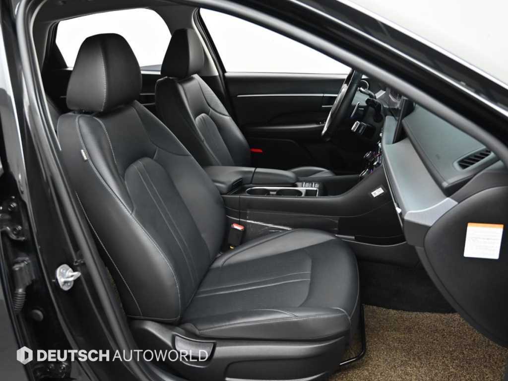 HYUNDAI Sonata - Vista 10