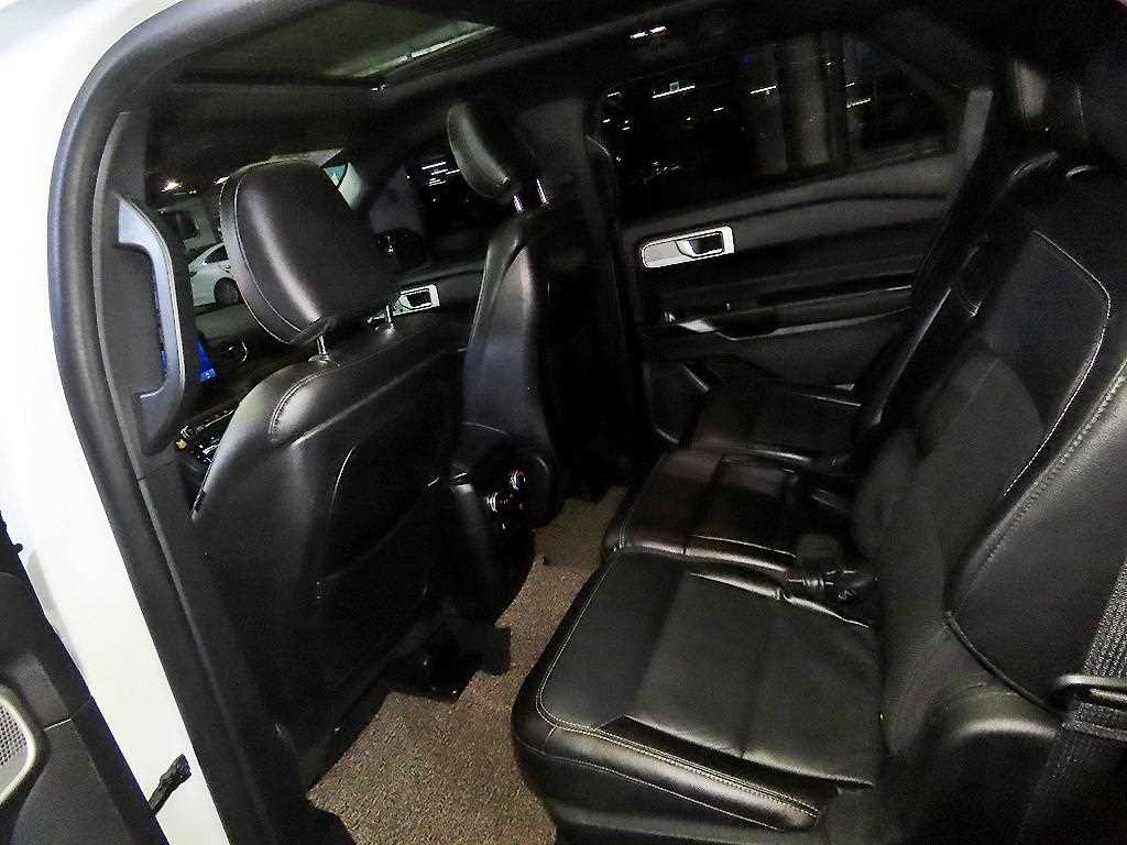 Ford Explorer - Vista 7