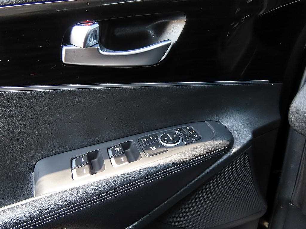 KIA Sorento - Vista 11