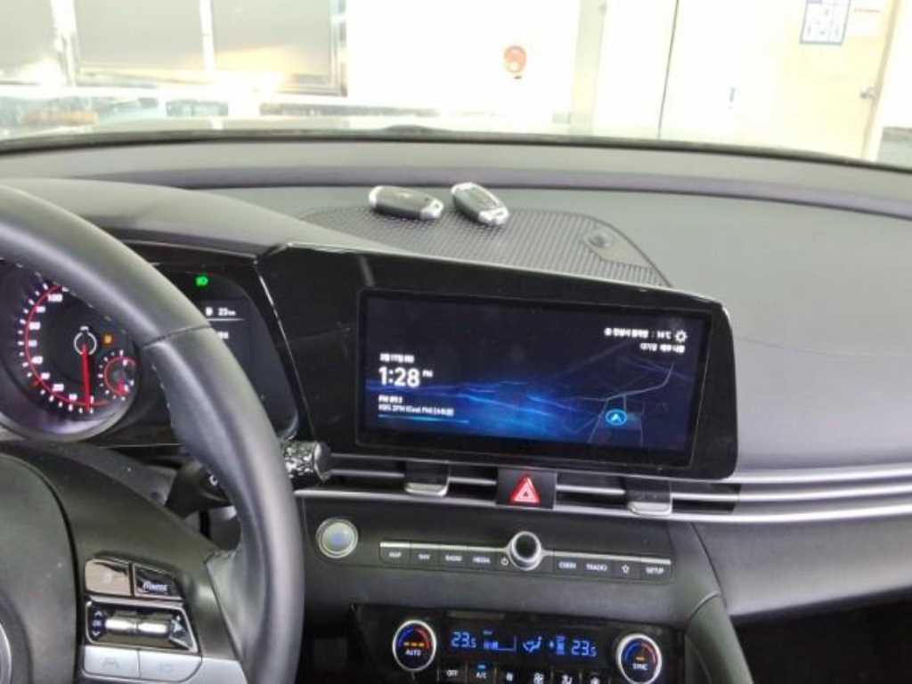 HYUNDAI Avante - Vista 6