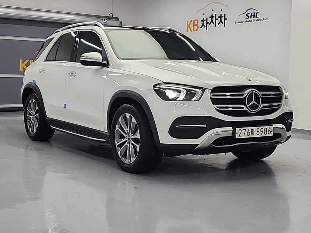 Mercedes Benz GLE Class - Vista 4