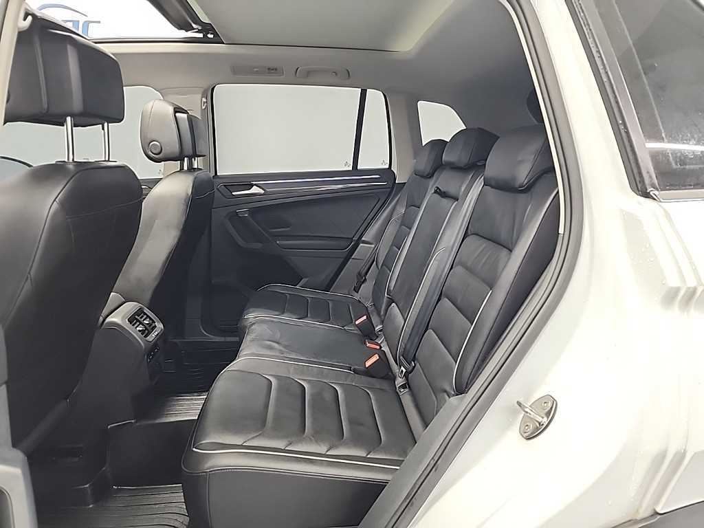 Volkswagen Tiguan - Vista 12