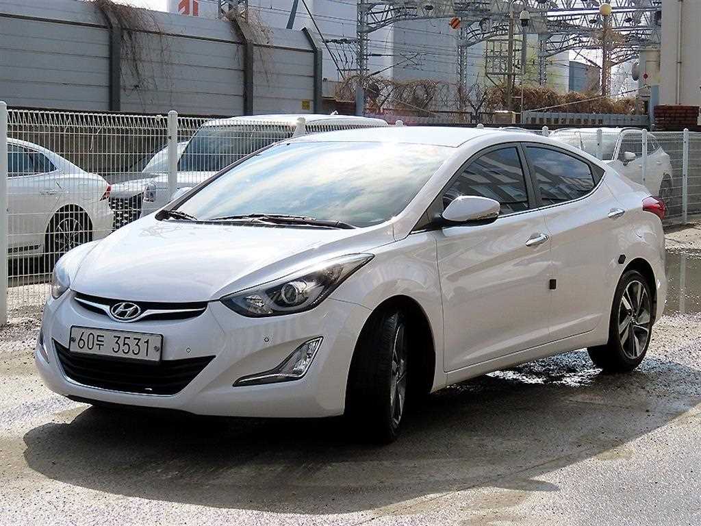 HYUNDAI Avante 2015 Blanco - Importación desde Corea - HF Imports Iquique - Foto 1