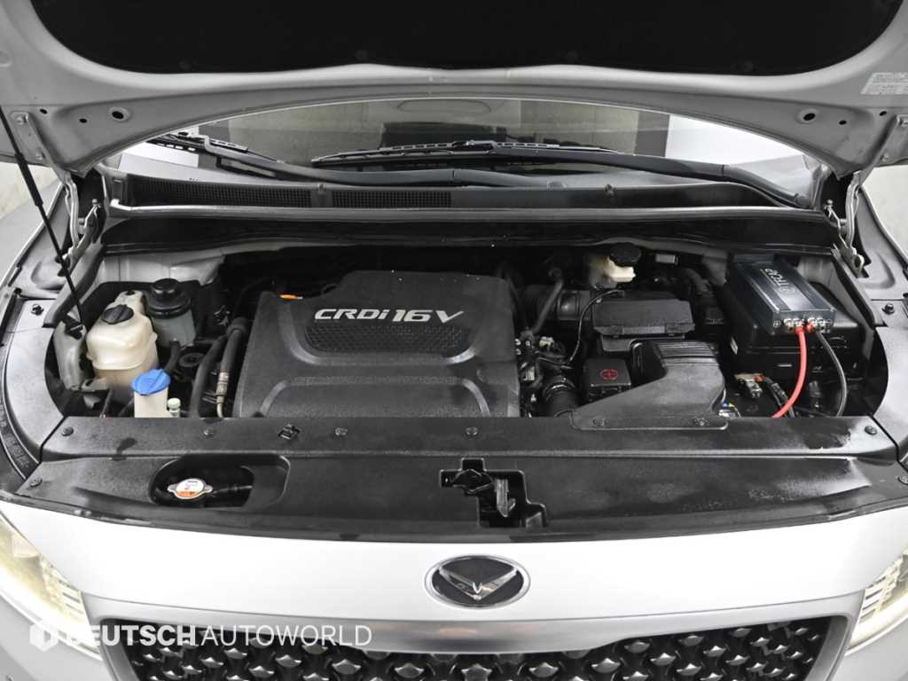 KIA Carnival - Vista 6