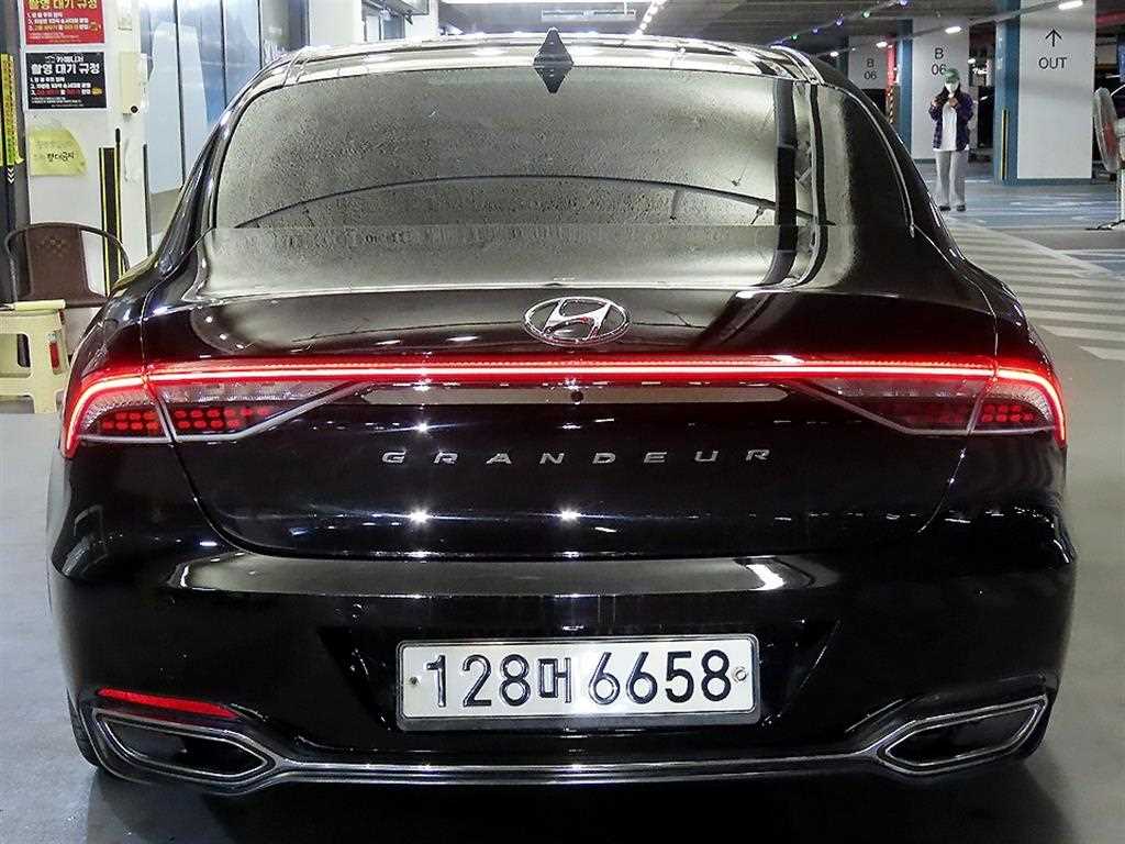 HYUNDAI Grandeur - Vista 5