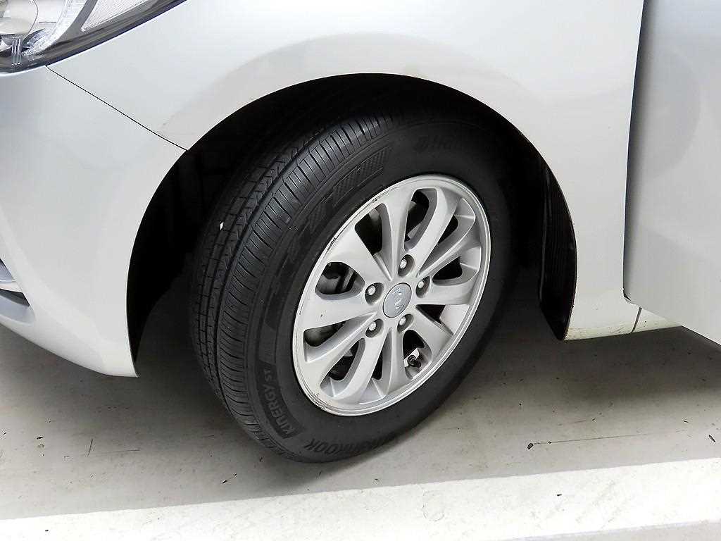 KIA K3 2015 Plateado - Importación desde Corea - HF Imports Iquique - Foto 19