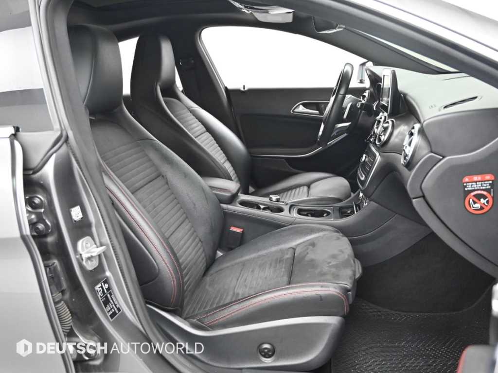 Mercedes Benz CLA Class - Vista 10