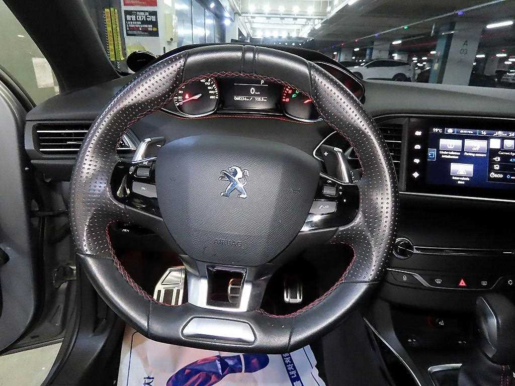 Peugeot 308 - Vista 8