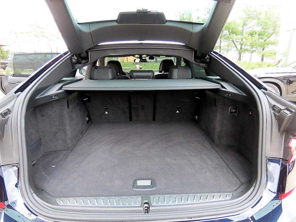 BMW Gran Turismo 2024 Negro - Importación desde Corea - HF Imports Iquique - Foto 17