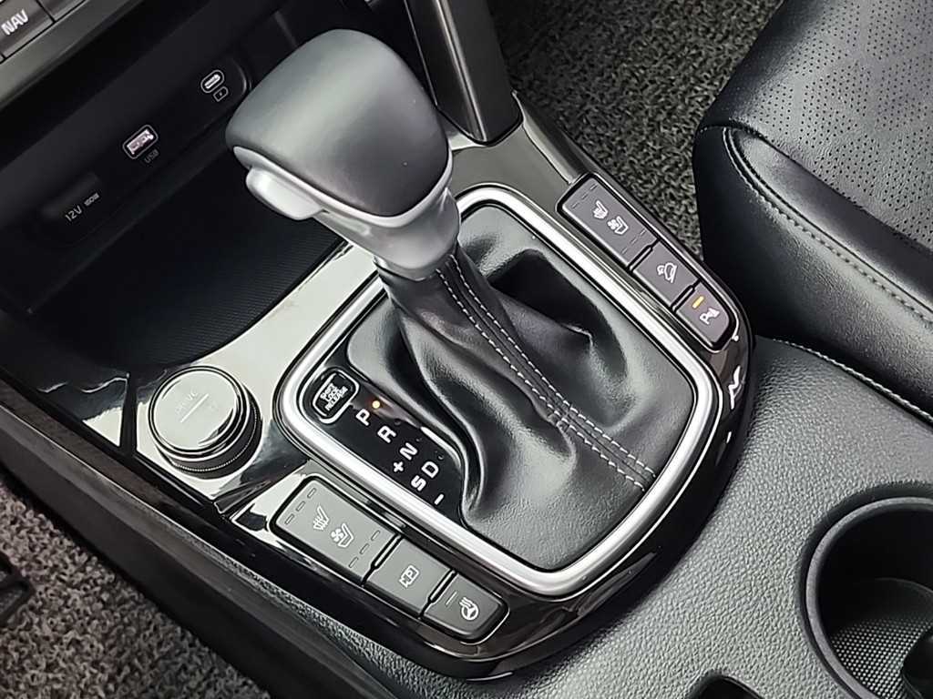 KIA Seltos - Vista 8