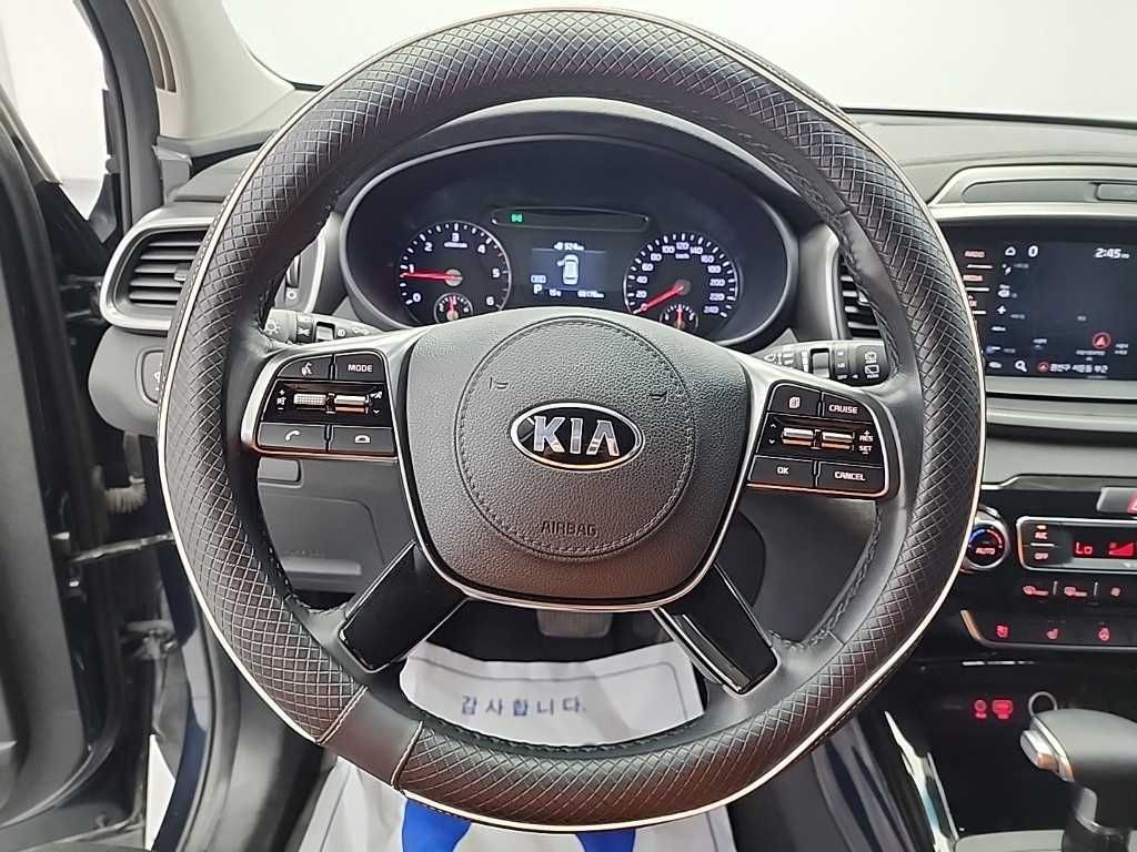 KIA Sorento - Vista 9