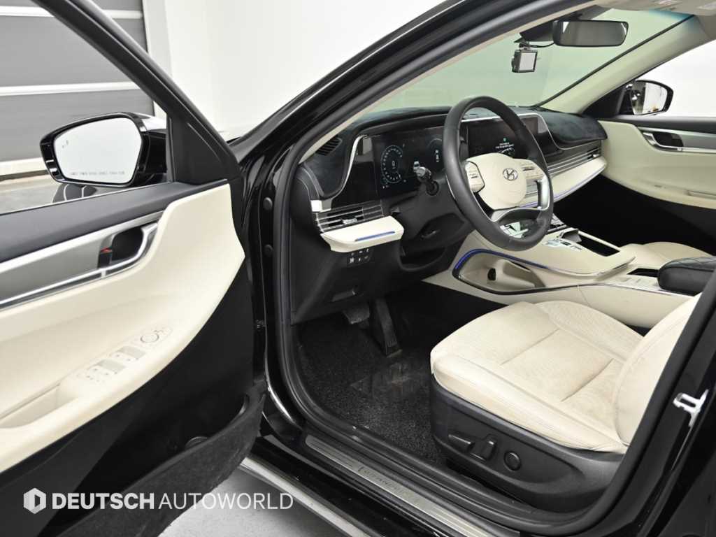 HYUNDAI Grandeur - Vista 11