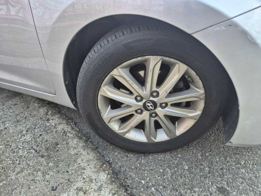 HYUNDAI Avante 2016 - Importación desde Corea - HF Imports Iquique - Foto 19