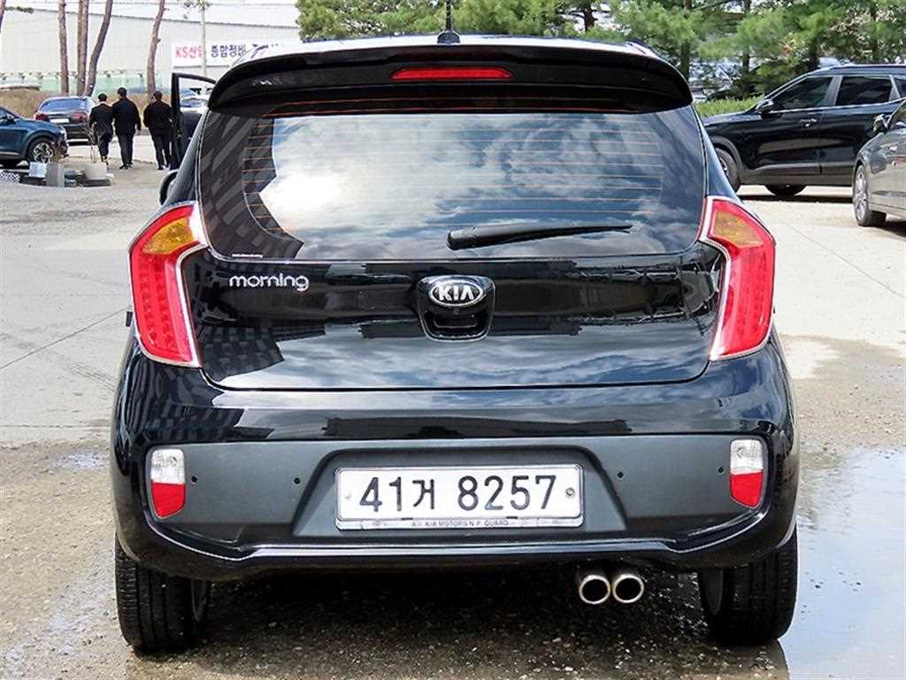 KIA Morning - Vista 4