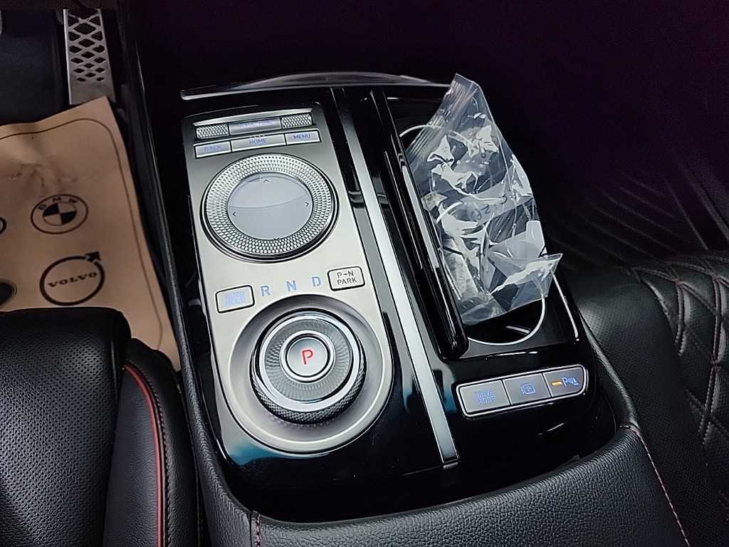 Genesis G80 - Vista 8