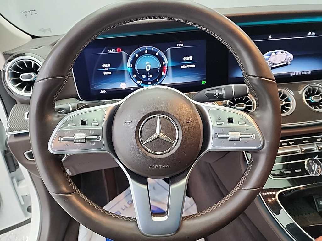 Mercedes Benz CLS Class - Vista 9