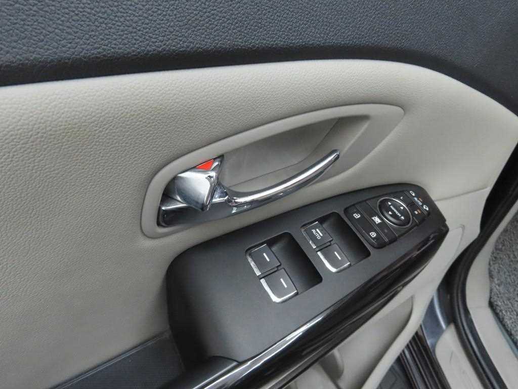 KIA Carnival - Vista 9