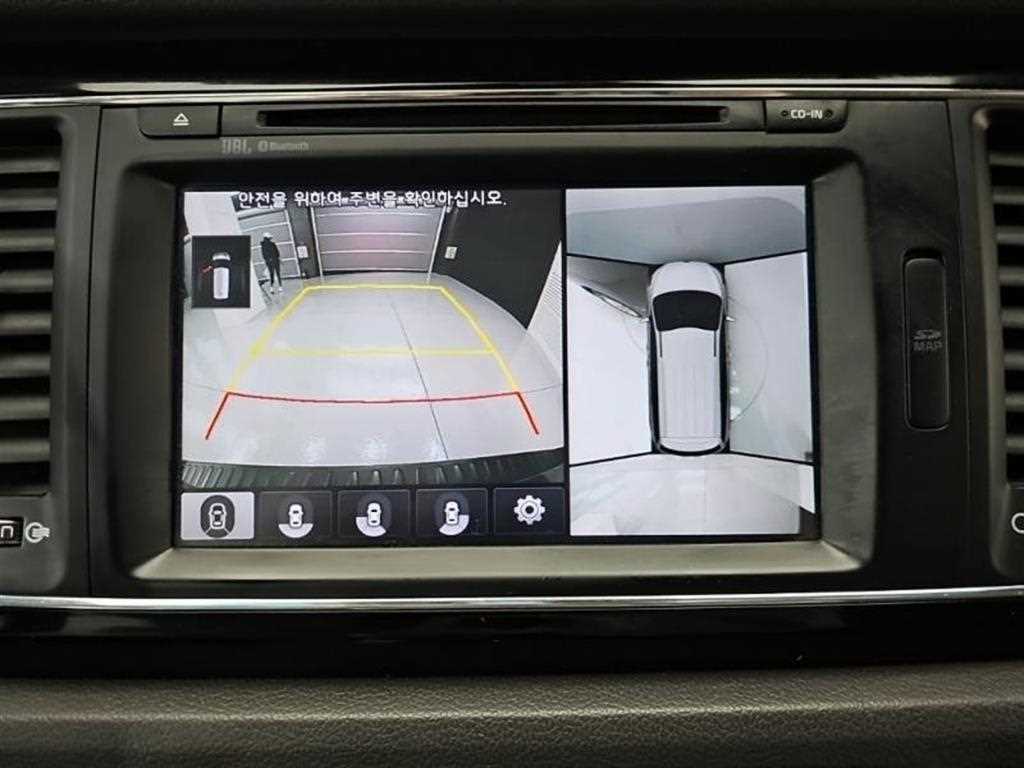 KIA Carnival - Vista 10