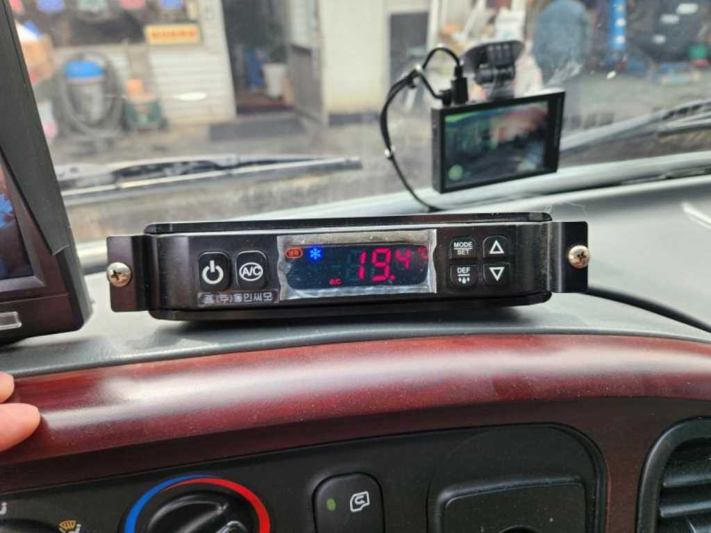 medium and large cargo truck 2014 Blanco - Importación desde Corea - HF Imports Iquique - Foto 13