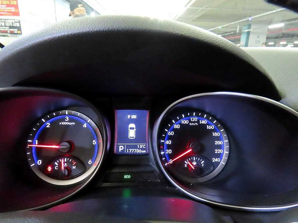 HYUNDAI Santa Fe - Vista 9